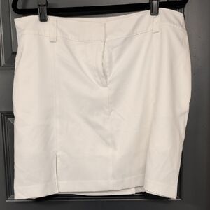 Izod Women's White Skort